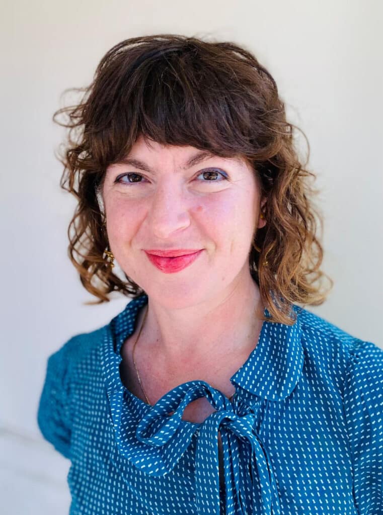 Dr. Melina Packer
